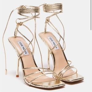 ✨ Steve Madden Evita Heels in Gold ✨